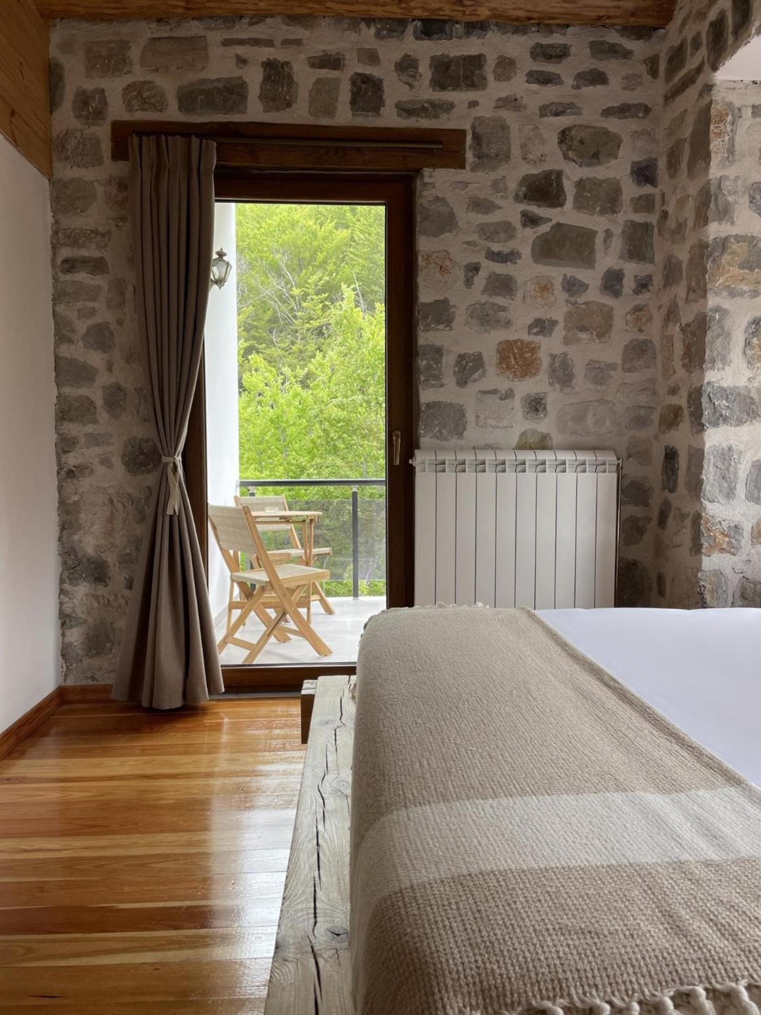 Valter & Drita'S Guesthouse Theth Luaran gambar