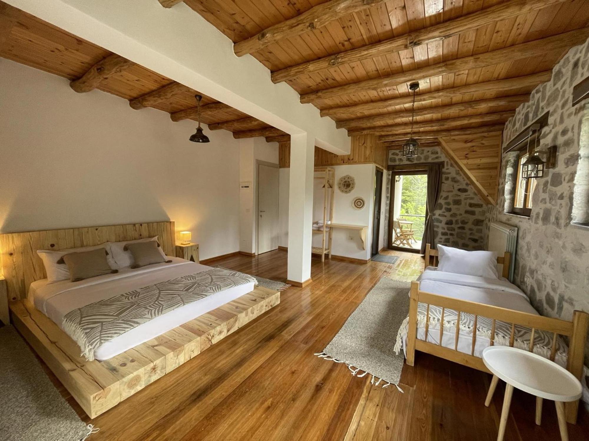Valter & Drita'S Guesthouse Theth Luaran gambar