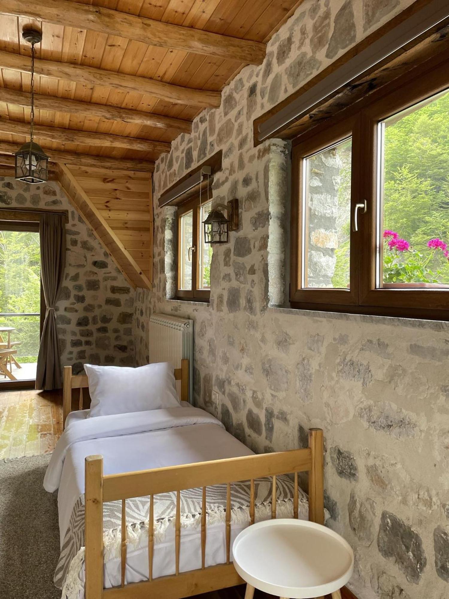 Valter & Drita'S Guesthouse Theth Luaran gambar