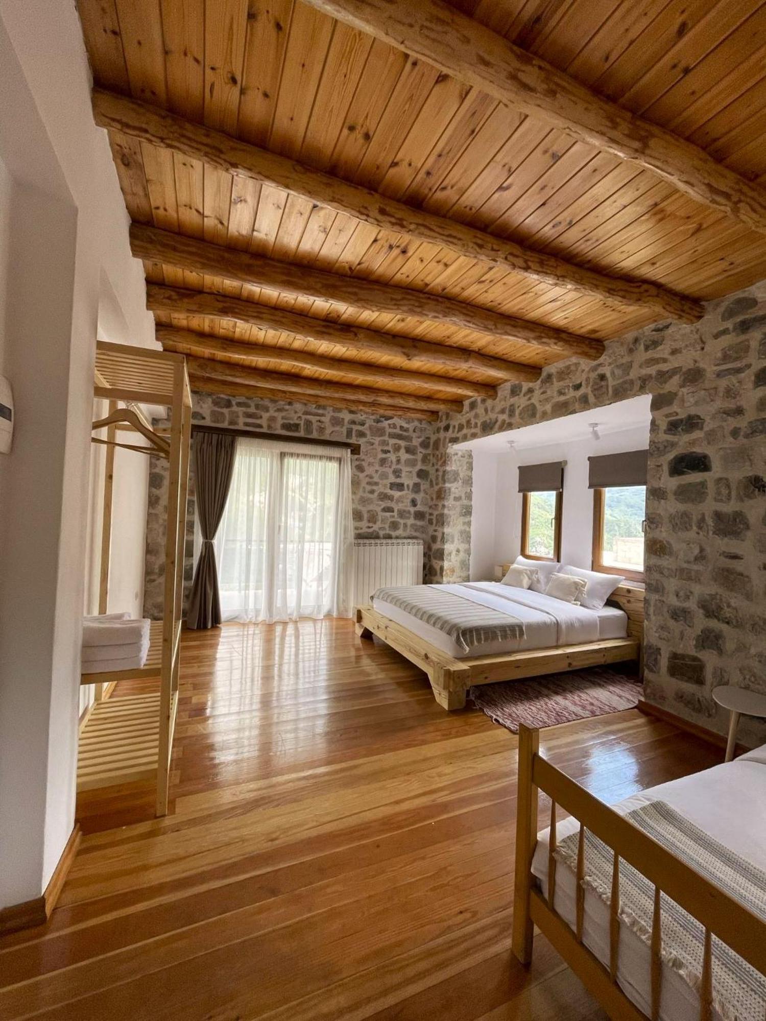 Valter & Drita'S Guesthouse Theth Luaran gambar