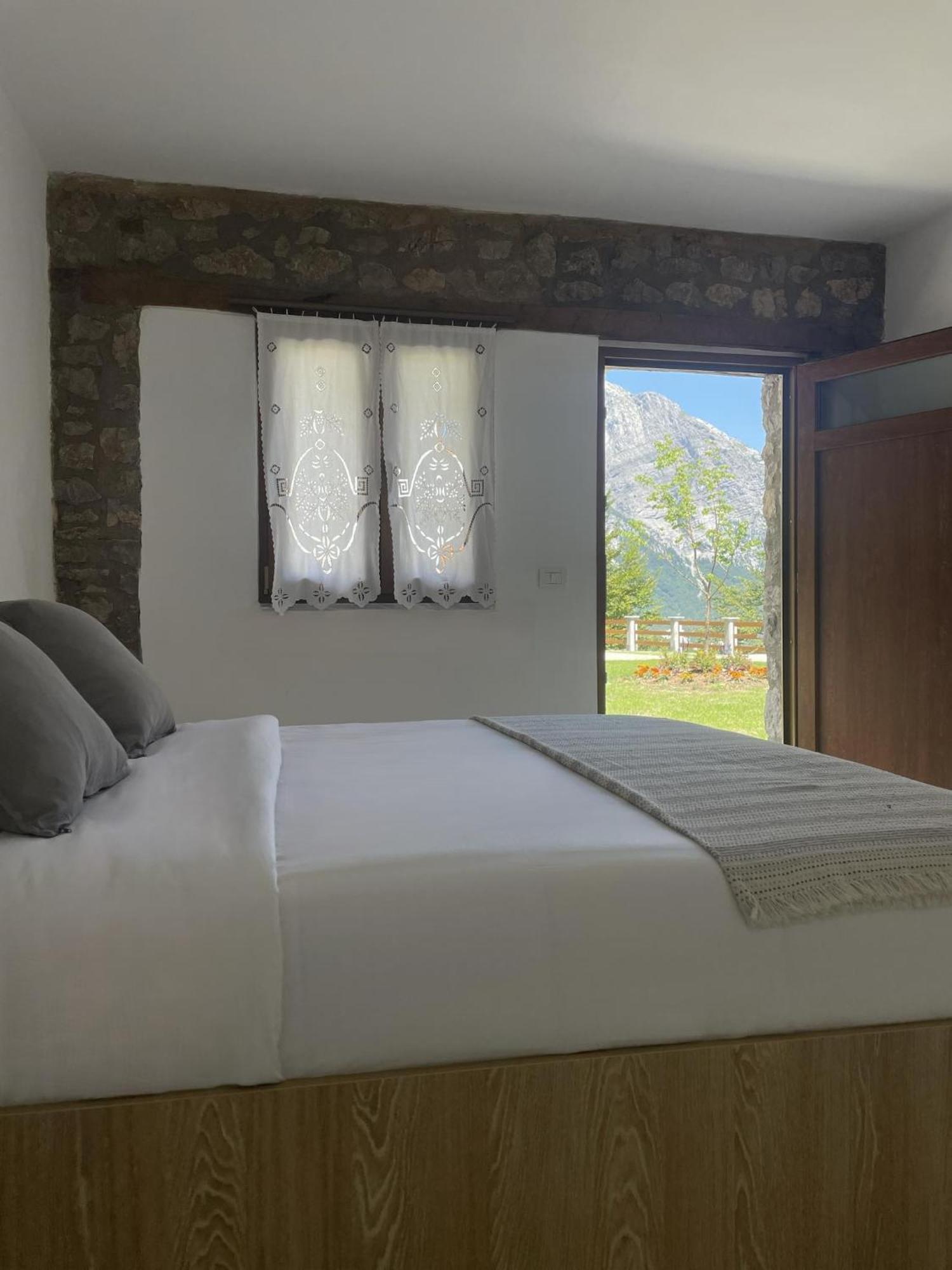 Valter & Drita'S Guesthouse Theth Luaran gambar